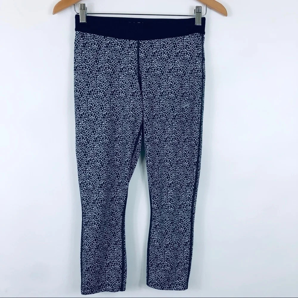 Nike‎ Relay Dri Fit Tight Capri Leggings Pants Run